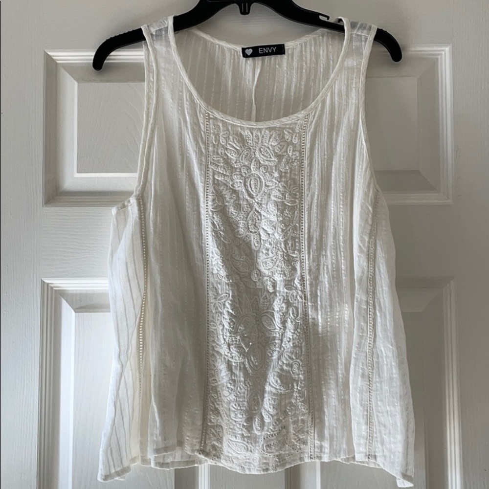 Lacey white embroidered boutique tank top